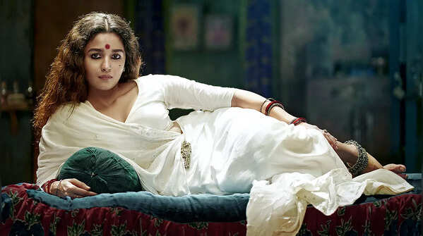 Gangubai Kathiawadi – Rising From Ashes With Pride